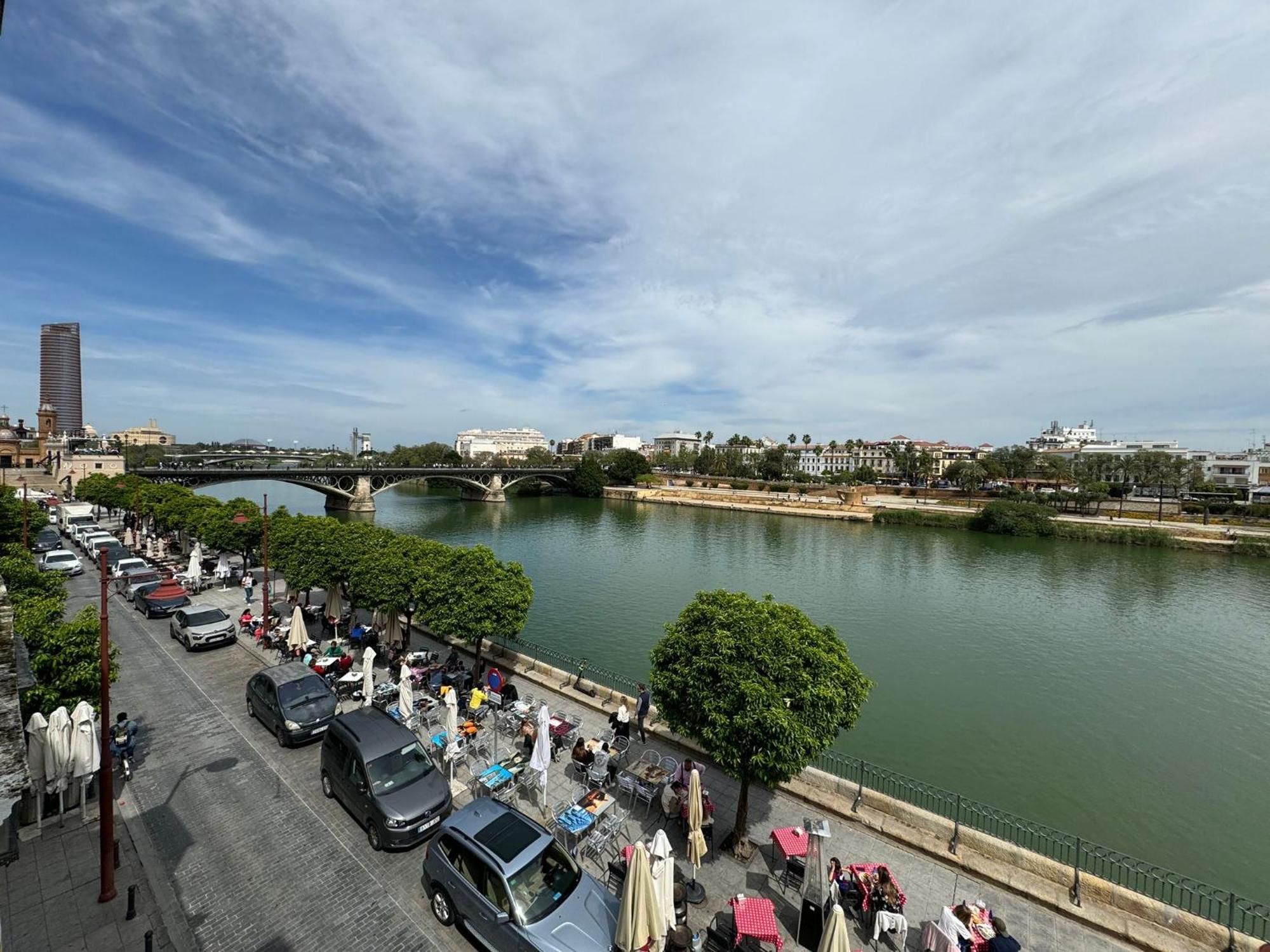Wonderful Duplex In Calle Betis Apartment Seville Ngoại thất bức ảnh